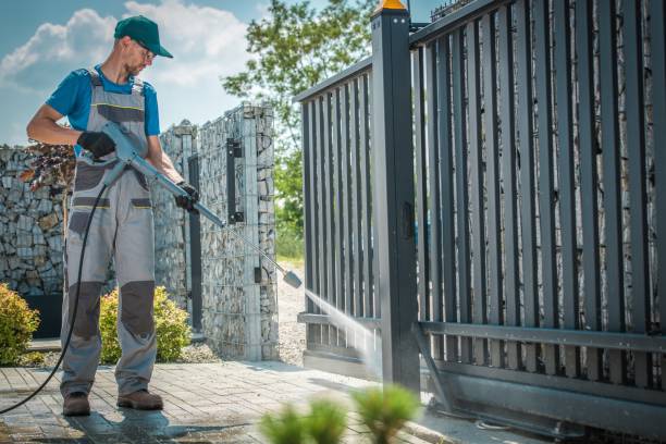 Best Sign and Awning Cleaning  in Flatonia, TX